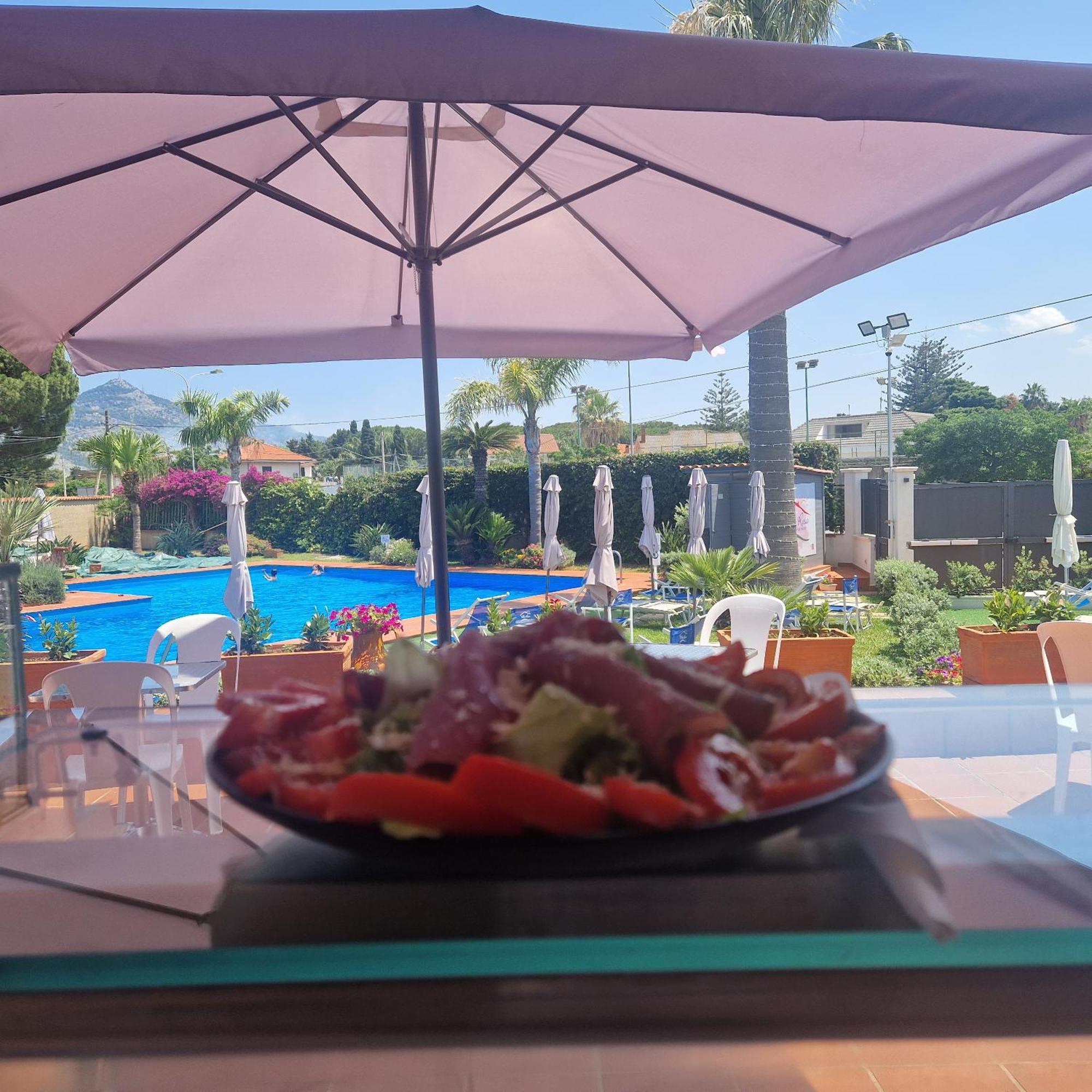 Villa Rosa Luxury Apartment 몬델로 외부 사진