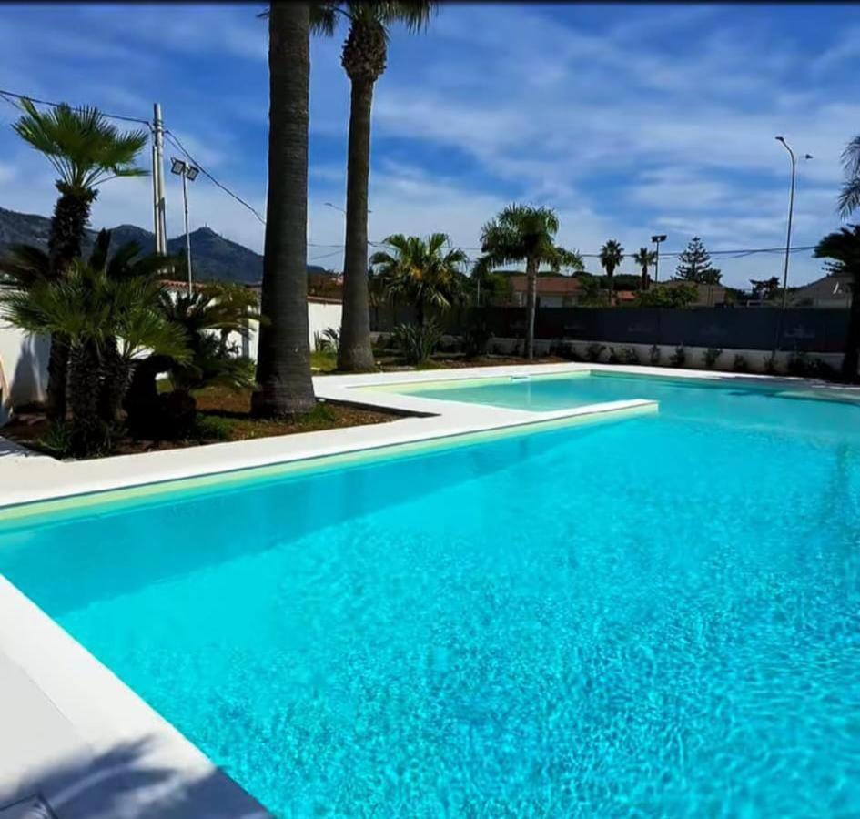 Villa Rosa Luxury Apartment 몬델로 외부 사진