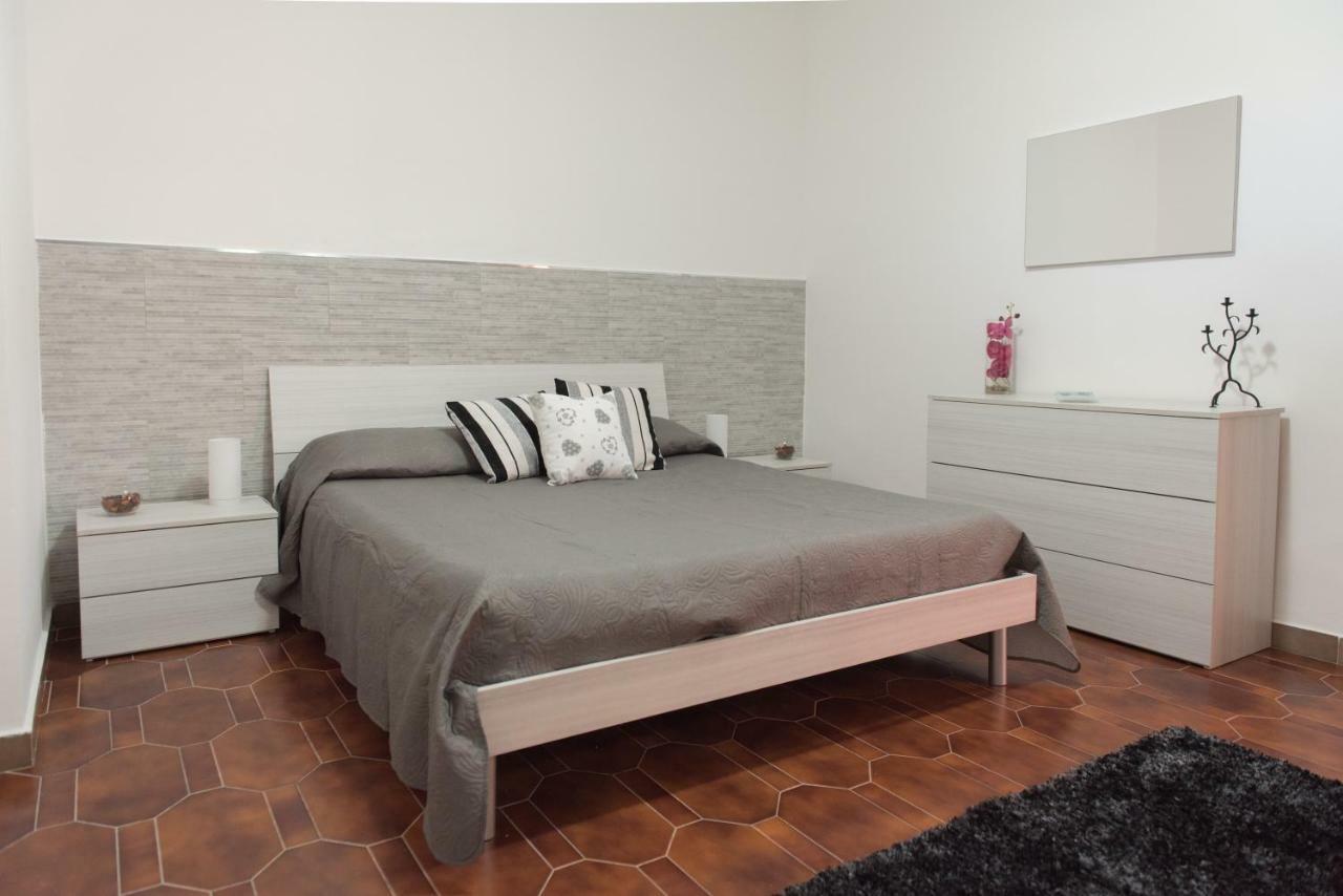 Villa Rosa Luxury Apartment 몬델로 외부 사진